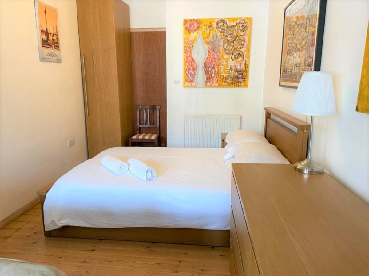 Studio Flat Without Kitchen At Kentish Town London Kültér fotó