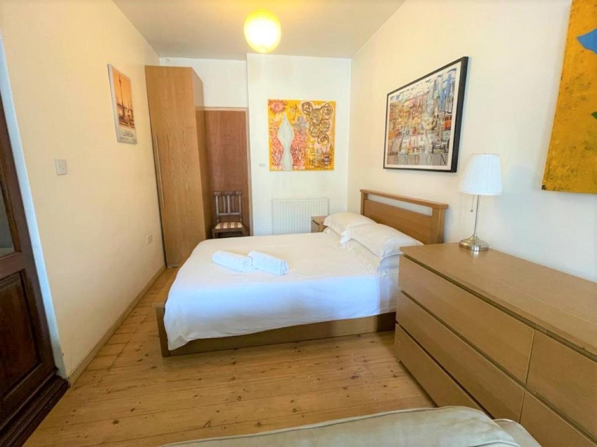 Studio Flat Without Kitchen At Kentish Town London Kültér fotó